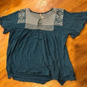 FREE PEOPLE Blue Keyhole Embroidery Flowy Top Size Small